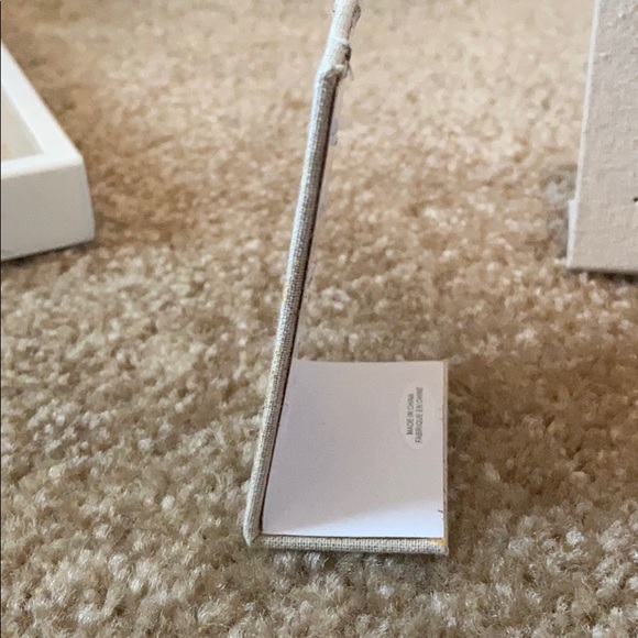 Earring Stands - Picture 2 of 2